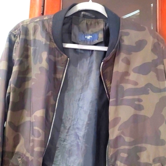 Zara Paris wind breaker Jacket black and olive color medium - Picture 2 of 8